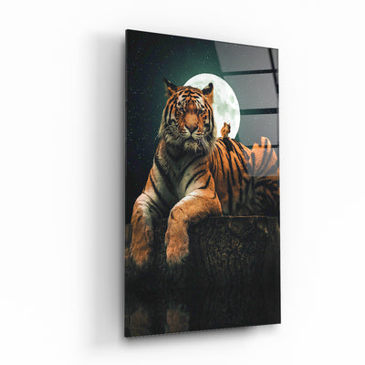 TIGER IN THE MOONLIGHT